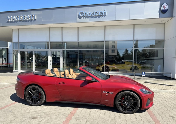 Maserati GranCabrio cena 330000 przebieg: 25600, rok produkcji 2018 z Warszawa małe 211